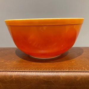 Pyrex flame glow ombré 403 orange red mixing bowl vintage